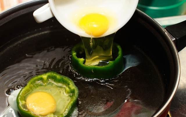 яичница в перце