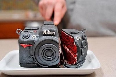 торт в виде фотоаппарата