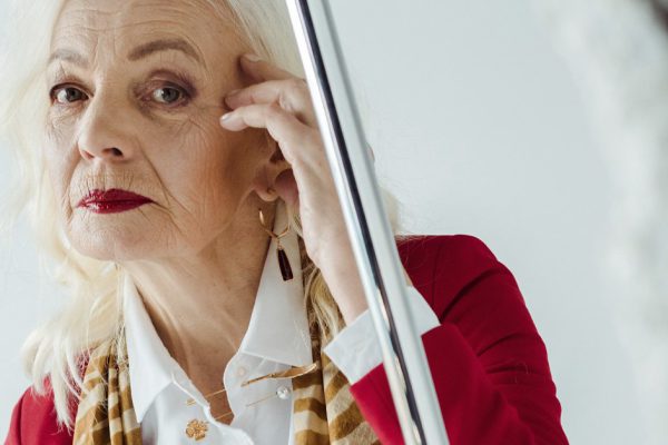 Как объяснить вечно жалующейся подруге, что ей никто ничего не должен