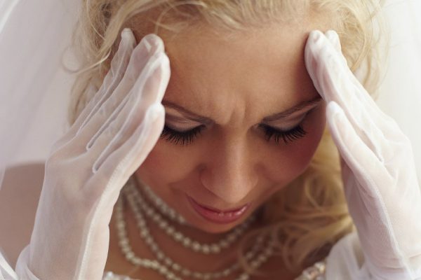 Мужчина променял беременную невесту на ее лучшую подругу, они решили посмеяться и пригласили женщину на свою свадьбу