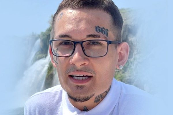 Моргенштерн со своей невестой спешат творить добро