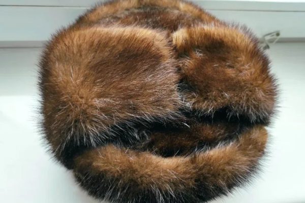 Облезлая норковая шапка мужа больше не лежит без дела, смастерила из нее красивую вещицу