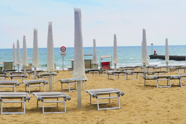 Куда мы будет путешествовать через пару лет после пандемии и как изменятся аэропорты и отели