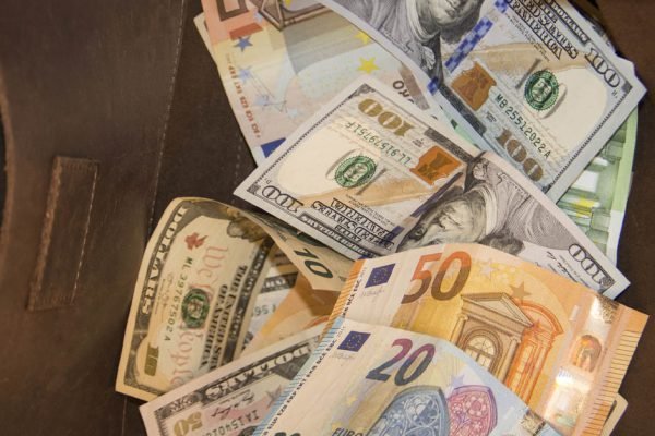 Никогда ничего не проси для себя, тогда желаемое само придет тебе в руки