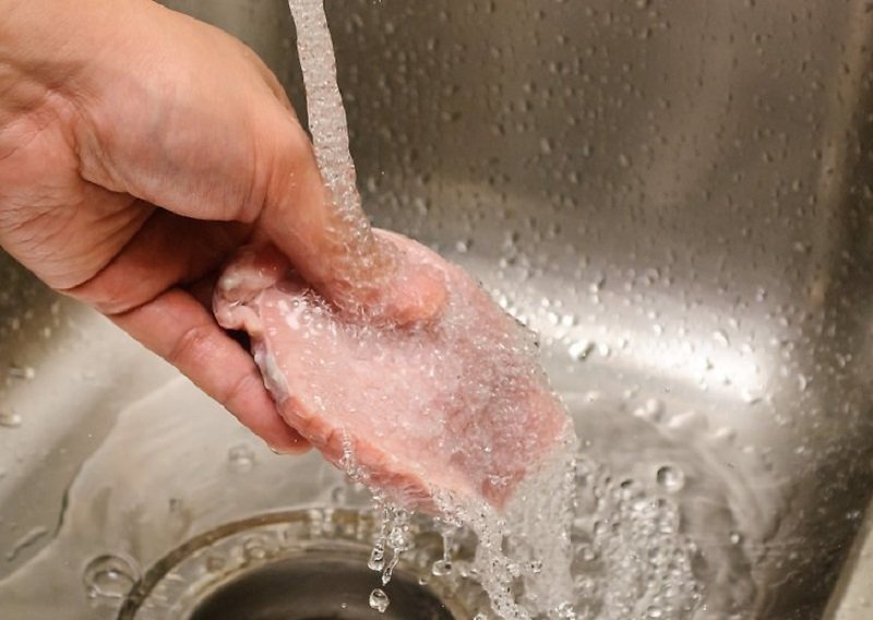  за какво изперете месото преди готвене 