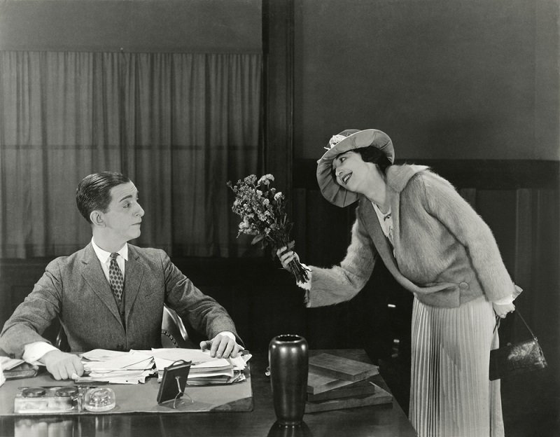 извинение перед девушкой