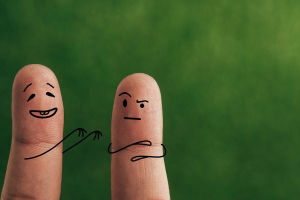 Как перестать общаться с неприятными людьми