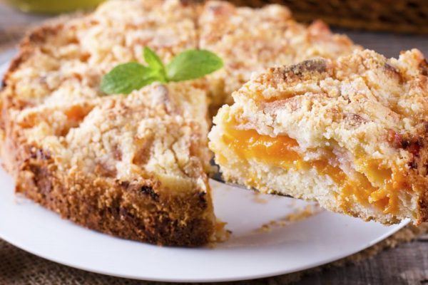 Подруга, у которой пироги всегда пригорали и трескались, испекла шедевр «Абрикосовик»