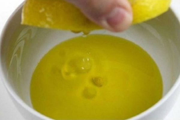 Выжми 1 лимон, смешай с 1 столовой ложкой оливкового масла… Теперь вовек меня не забудешь!