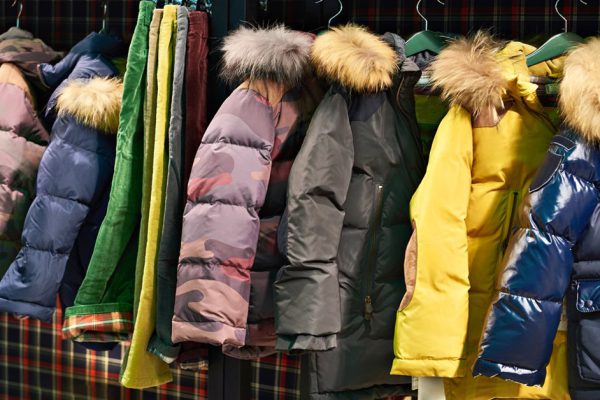 Почему не стоит покупать детям дорогую одежду