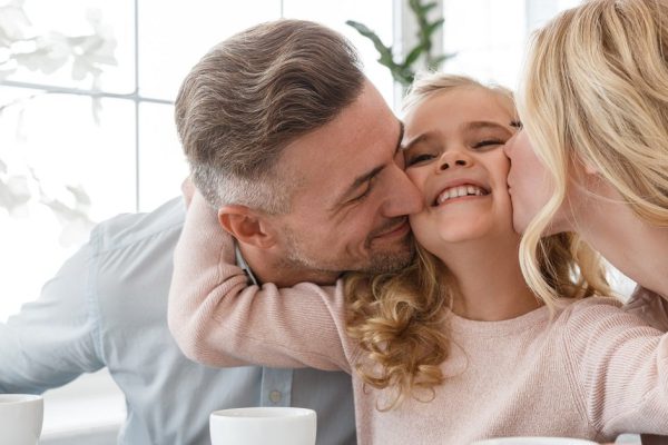 Как ведет себя любящий отец