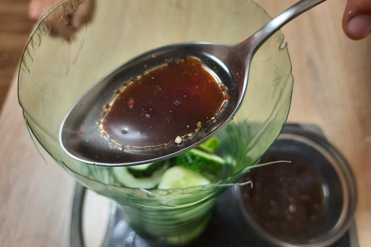 огурцы в бутылке