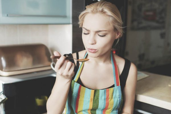 Почему Михаил Лабковский просит не уединяться с бутылкой, если плохо, а идти к психологу