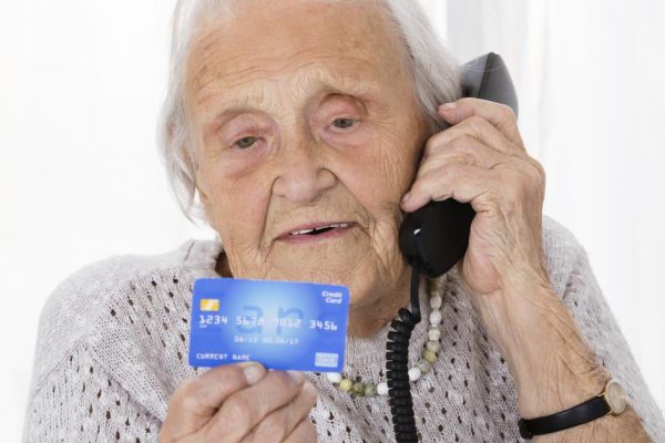 Места, где расплачиваться банковской картой рискованно и чревато последствиями