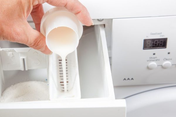 Подруга работает в отеле в Польше, она рассказала, почему лучше не использовать кондиционер для белья