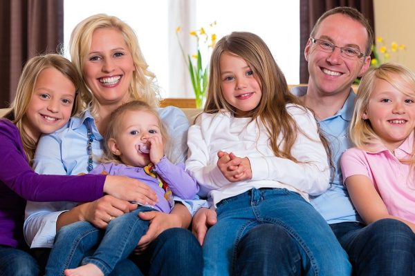 Причина, по которой у пары рождаются исключительно девочки