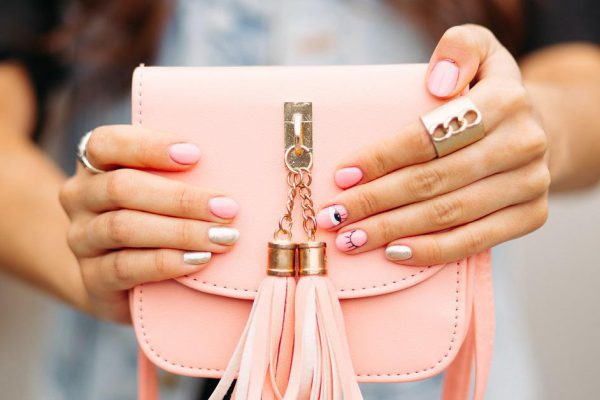 Свежие идеи для летнего маникюра