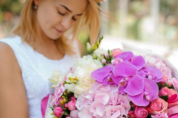 Почему не надо говорить «счастья и здоровья», когда поздравляешь близких друзей