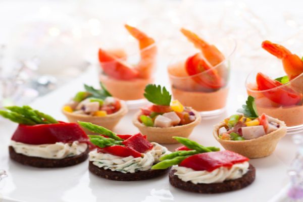 Как приготовить хрустящие чайные ложечки с кремом