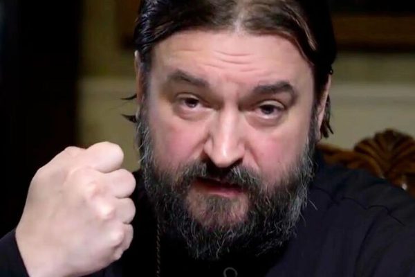 Почему священник Андрей Ткачев просит не бояться антиковидных ограничений