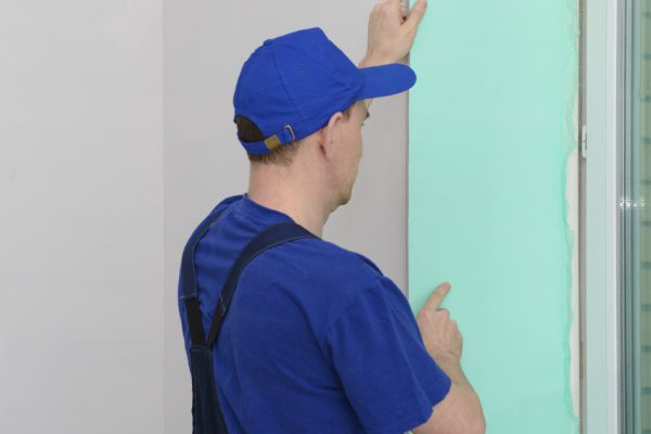 Почему пластиковые оконные откосы удешевляют и портят любой интерьер