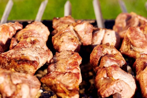 Почему возникает отвращение к мясу