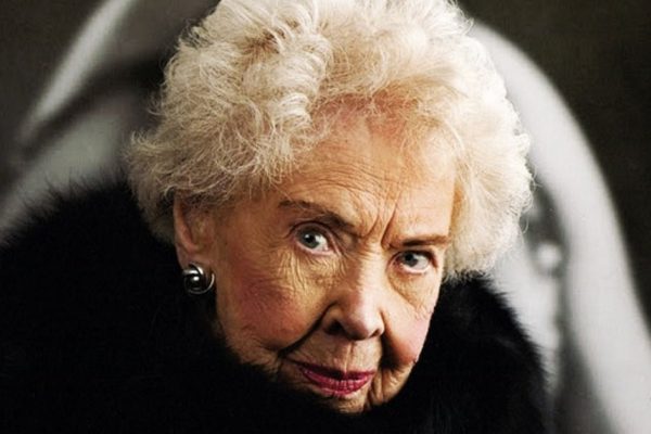 «Красивая молодость дана многим, старость — избранным», —  Филлис Шлоссберг.