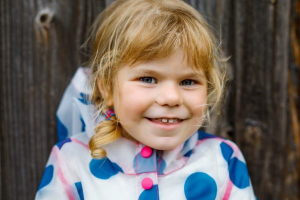 Поразительная разница между влиянием пап и мам на малышей