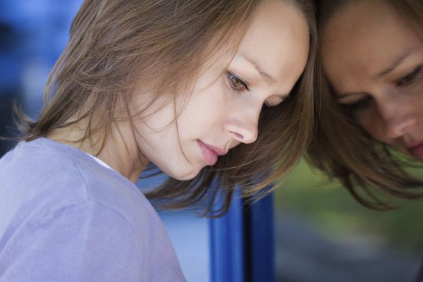 Восемнадцатилетняя жена после родов сбежала, оставила детей супругу и не жалеет