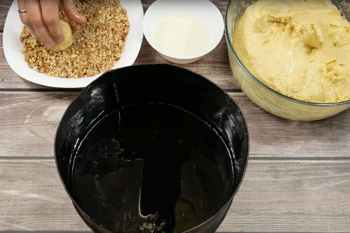 Рецепт кулича из шариков теста кулич, пусть, масло, такой, теста, затем, шарики, форму, ожидает, небольшого, смажь, растительным, масломСкатывай, обмакивай, размера, растительное, измельченные, грецкие, орехи, Выкладывай