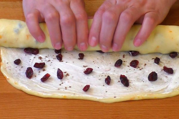 Муж заставляет печь кружевной кулич «Краффин», чтобы успела научиться до Пасхи