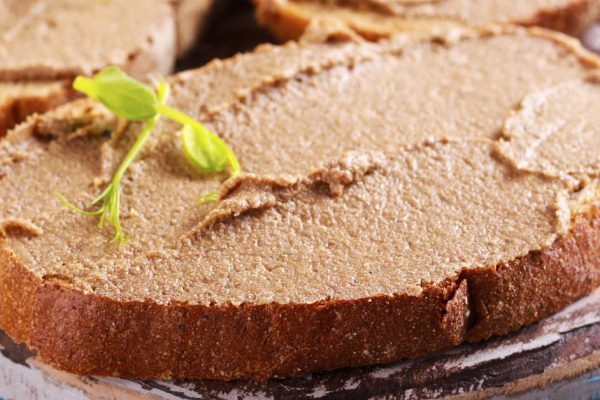 Никто из гостей не догадался, что в паштете нет мяса, потому что я готовил точно по рецепту