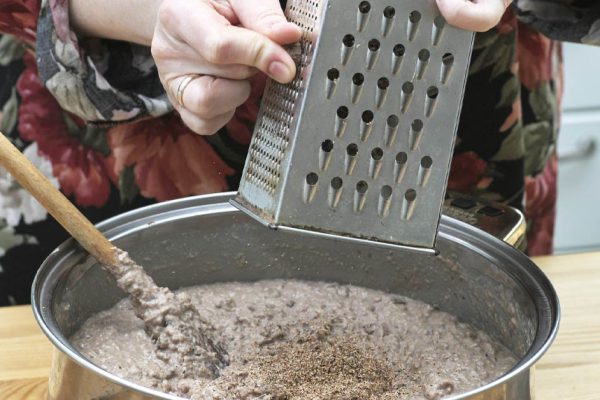 Воздушная закуска из печени и муки по рецепту итальянской свекрови