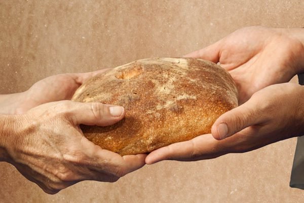 Что нельзя делать с хлебом, если не хочешь навлечь на себя беду