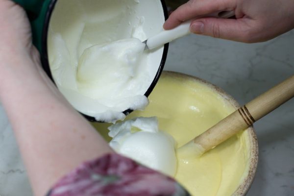 Вместо возни с сырниками готовлю песочный творожный пирог, его можно продавать на рынке, сочный и всем неимоверно нравится