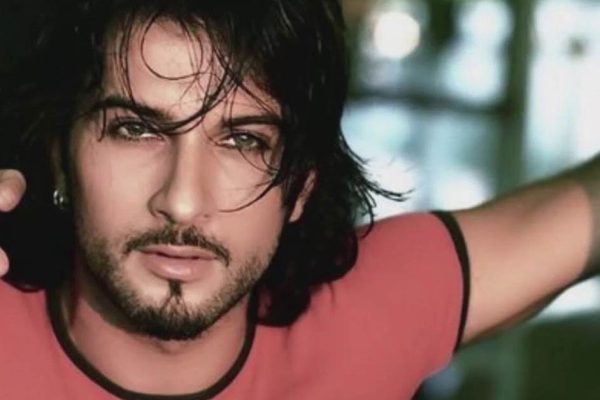 Зеленоглазый «шикидым» Таркан исчез со сцены, поклонники волнуются и пишут письма певцу