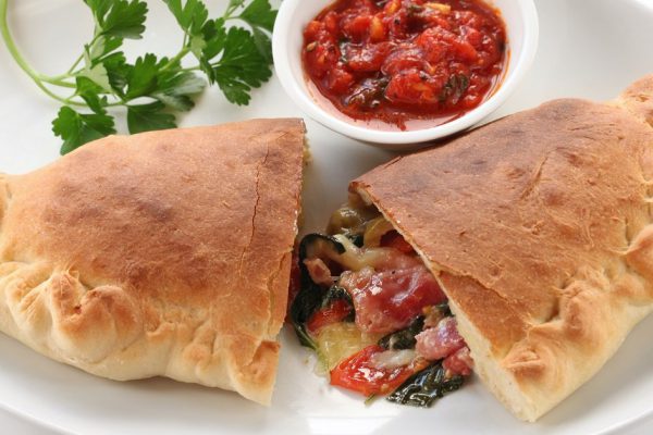 Как приготовить закрытую пиццу кальцоне