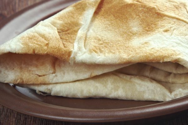 Закусончик из лаваша, что достался мне по блату от шеф-повара восточного ресторана