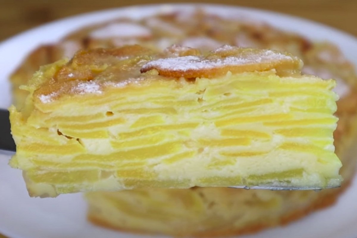 Пирог «Невидимка» с яблоками: рецепт с небольшим количеством муки