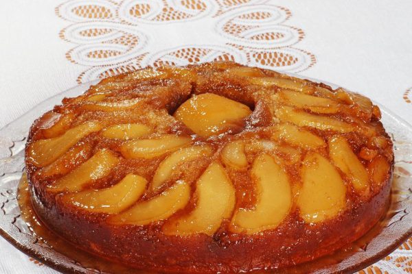 Как приготовить пирог с грушами на сливочном масле