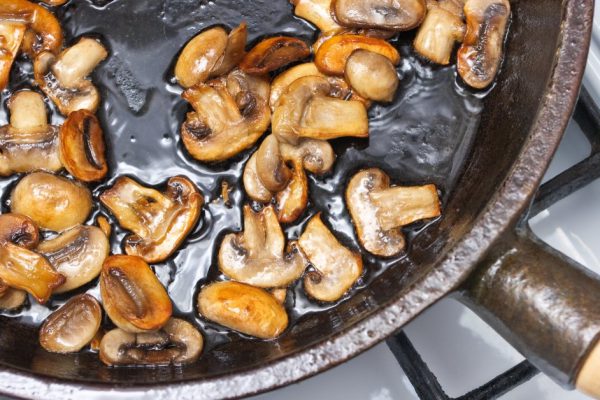 Рецепт слоек с грибами и картофелем