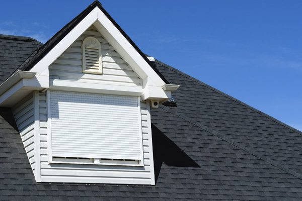 Всю жизнь мечтали построить дом с мансардой, воплотили мечту, но теперь жалеем