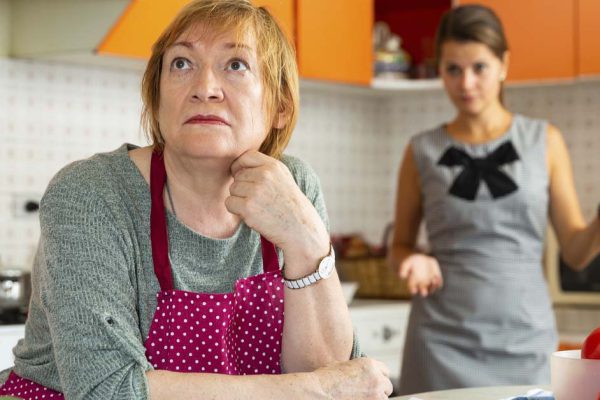 Зарисовка о том, как нахальная свекровь испортила всем Новый год