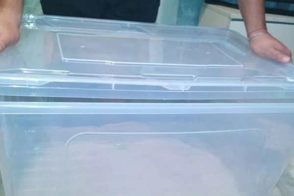 Зачем складировать дома пластиковые контейнеры