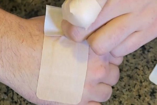 Всё это время ты использовал пластырь неправильно! Обрати внимание на одну деталь…