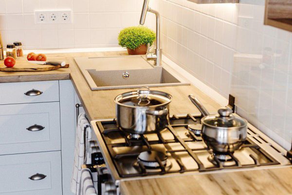 Преимущества встроенной плиты