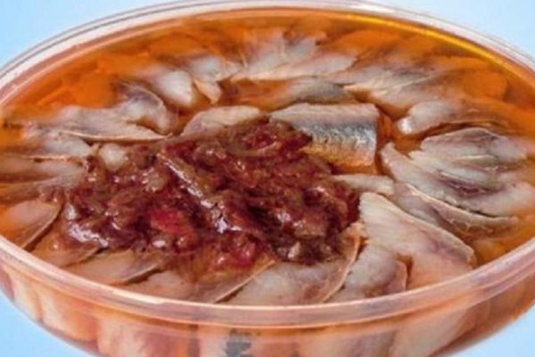 Селедочка, барбариски, кукурузные палочки… Криминальные продукты, SOS!