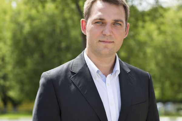 Тридцатилетние богатыри не хотят жениться, мы обнаружили, что их тормозит на пути к счастью