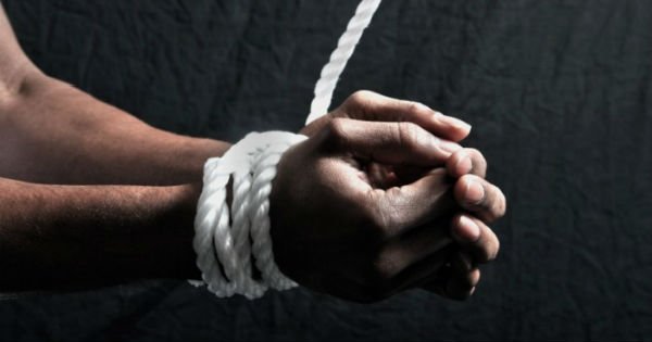 Жизнь на коротком поводке: вся правда о том, почему мужчины зависят от женщин. Я в шоке!