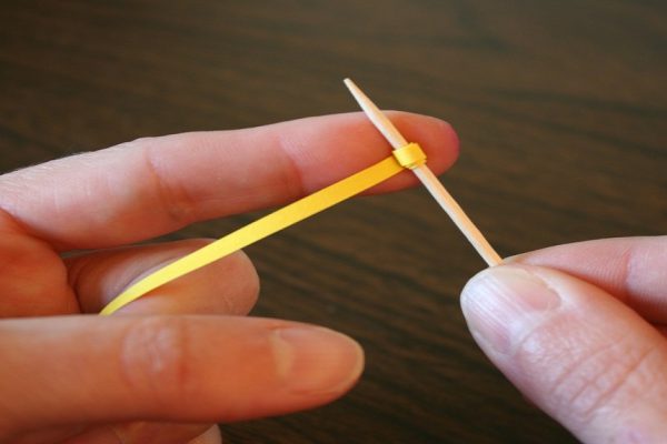 При помощи этой техники делаю всё: картины, открытки, шкатулки. Нужны лишь полоски бумаги…